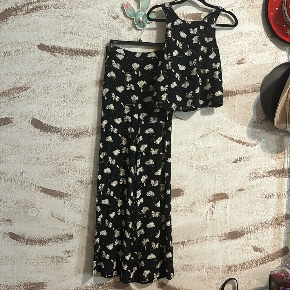 Zara Set - Picture 2 of 10